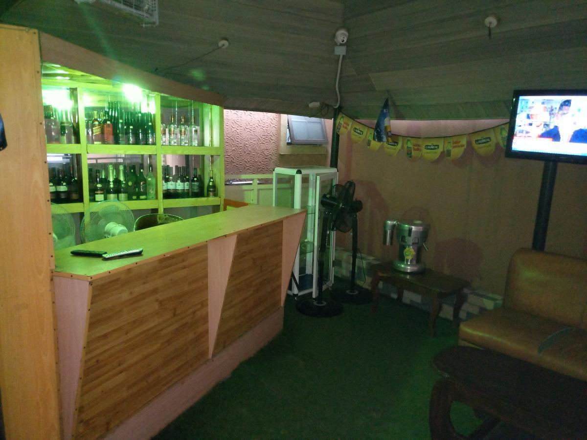 Glorious Hotel & Suites Ikotun Exteriör bild